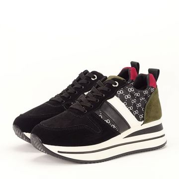 Sneakers negru Larisa M3